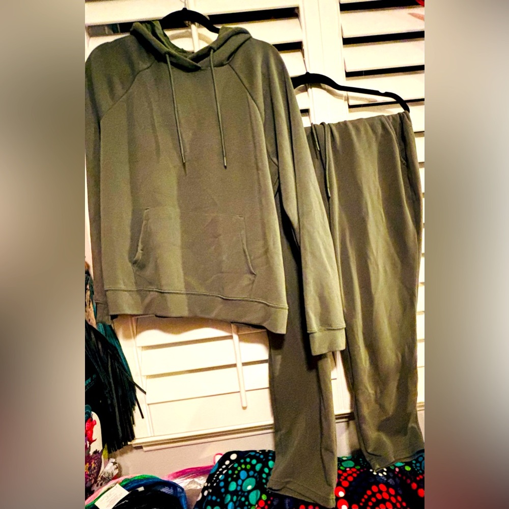 Women’s lounge outfit